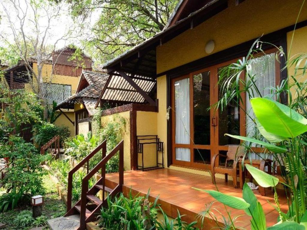Baan Talay Dao Resort HHQ Exterior foto