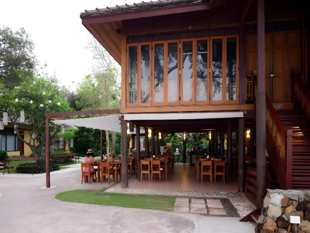 Baan Talay Dao Resort HHQ Exterior foto