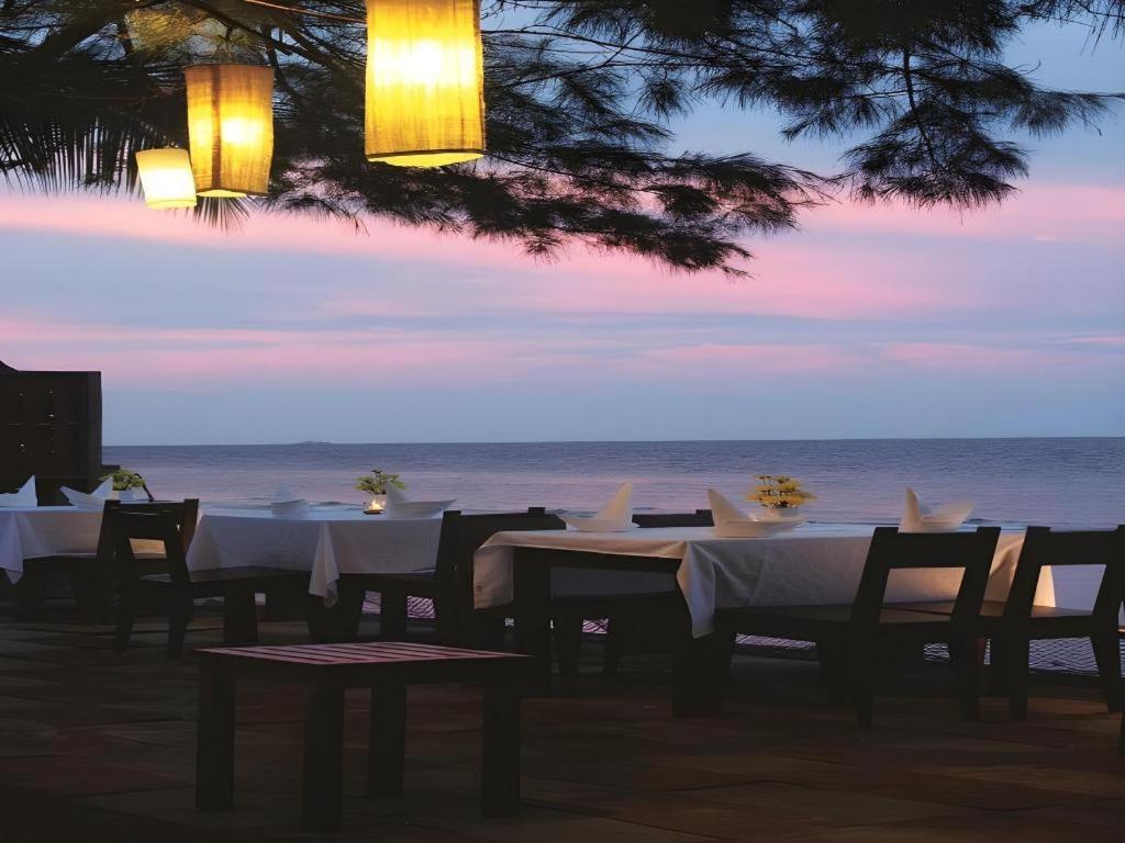 Baan Talay Dao Resort HHQ Exterior foto